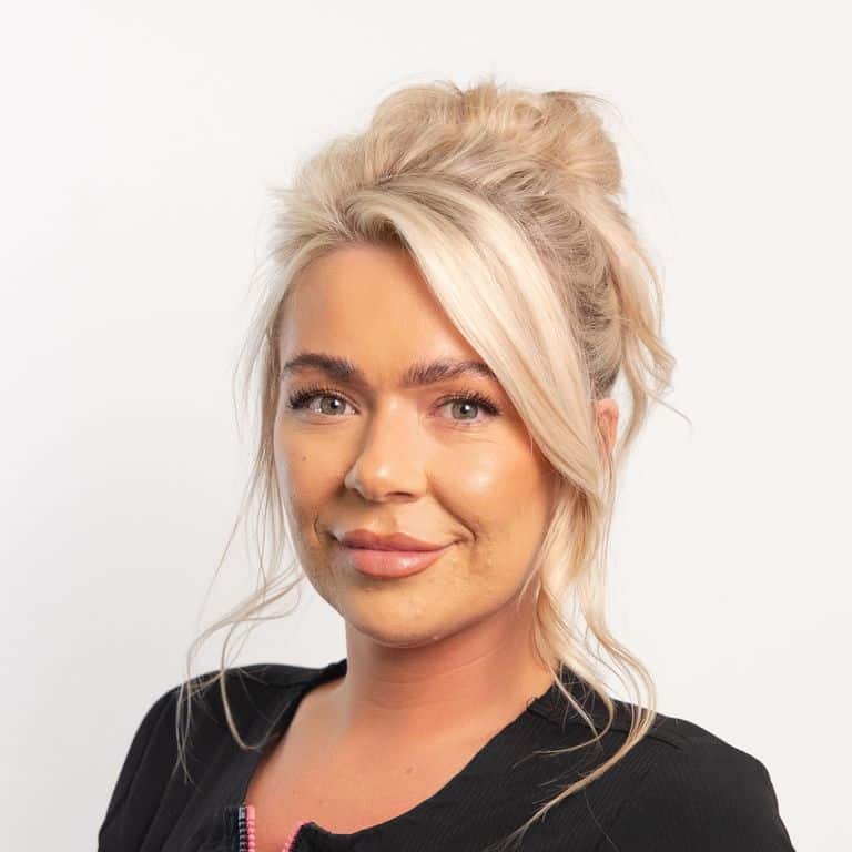 Amber Cunliffe - Receptionist